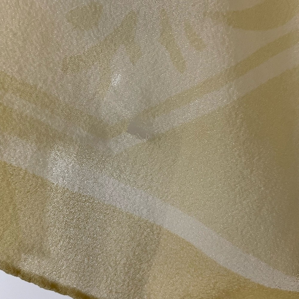 Cute Vintage Vera Sheer Scarf 14 In by 42 In Fair Condition - Picture 7 of 8